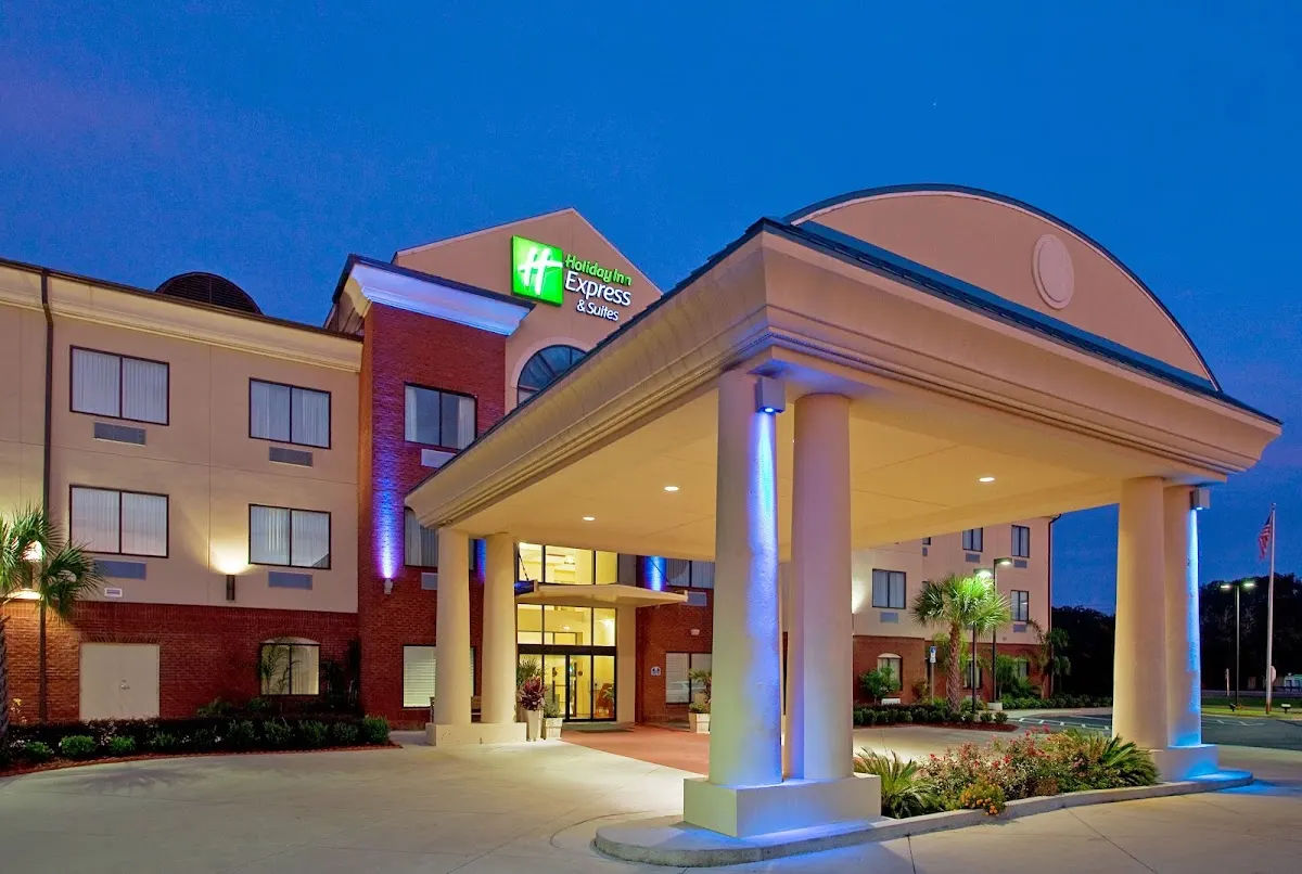 Holiday Inn Express & Suites Panama City-Tyndall by IHG