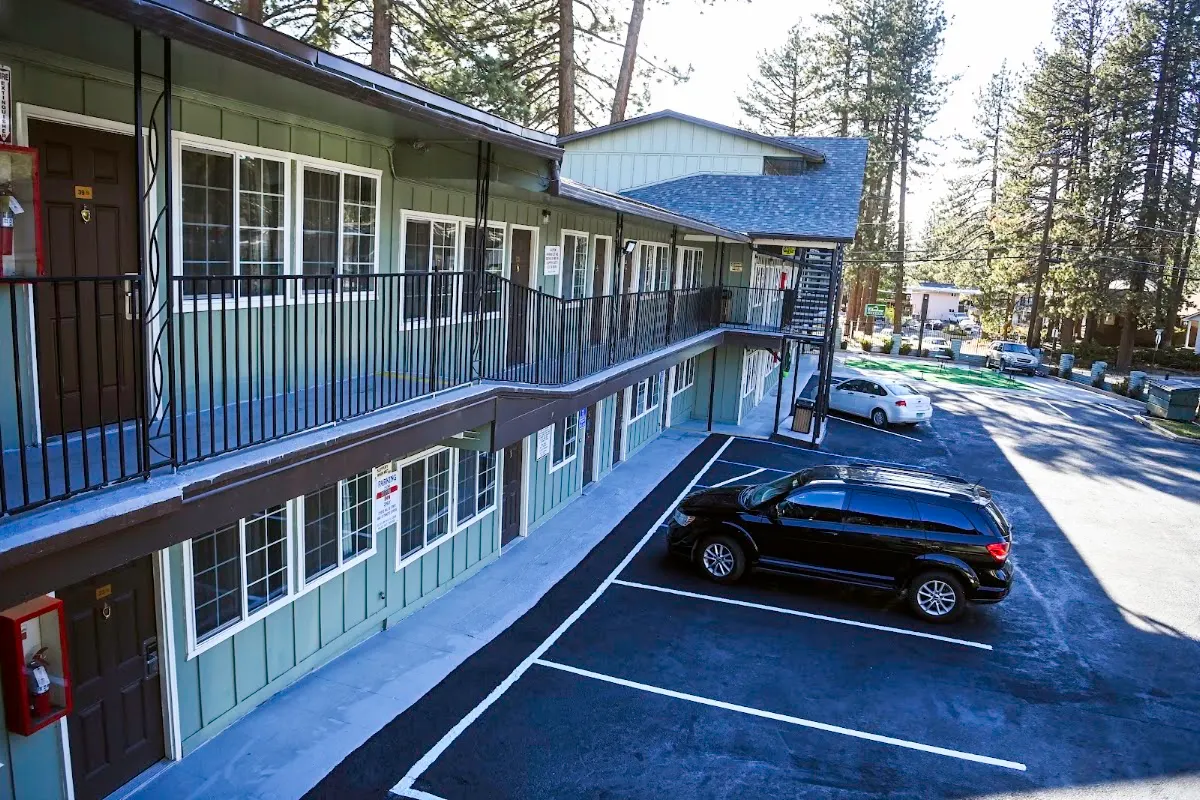 Budget Inn At The Heavenly Gondola