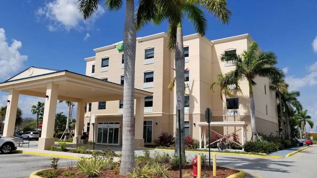 Holiday Inn Express & Suites Boynton Beach West by IHG
