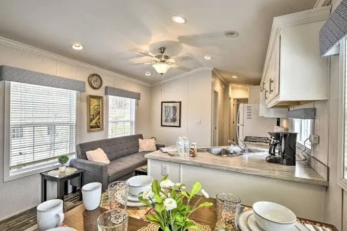 Equestrian House Vacation Rentals and Events Venue