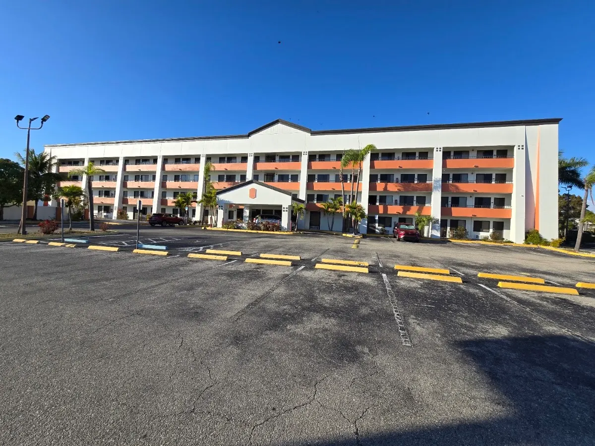 Stay Inn & Suites Fort Myers
