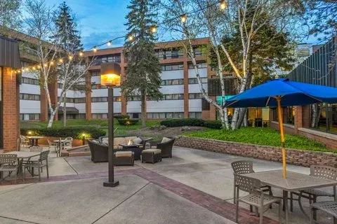 Delta Hotels Mount Pleasant