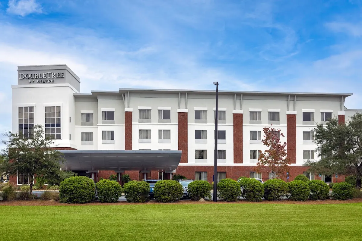 DoubleTree by Hilton Hotel Savannah Airport