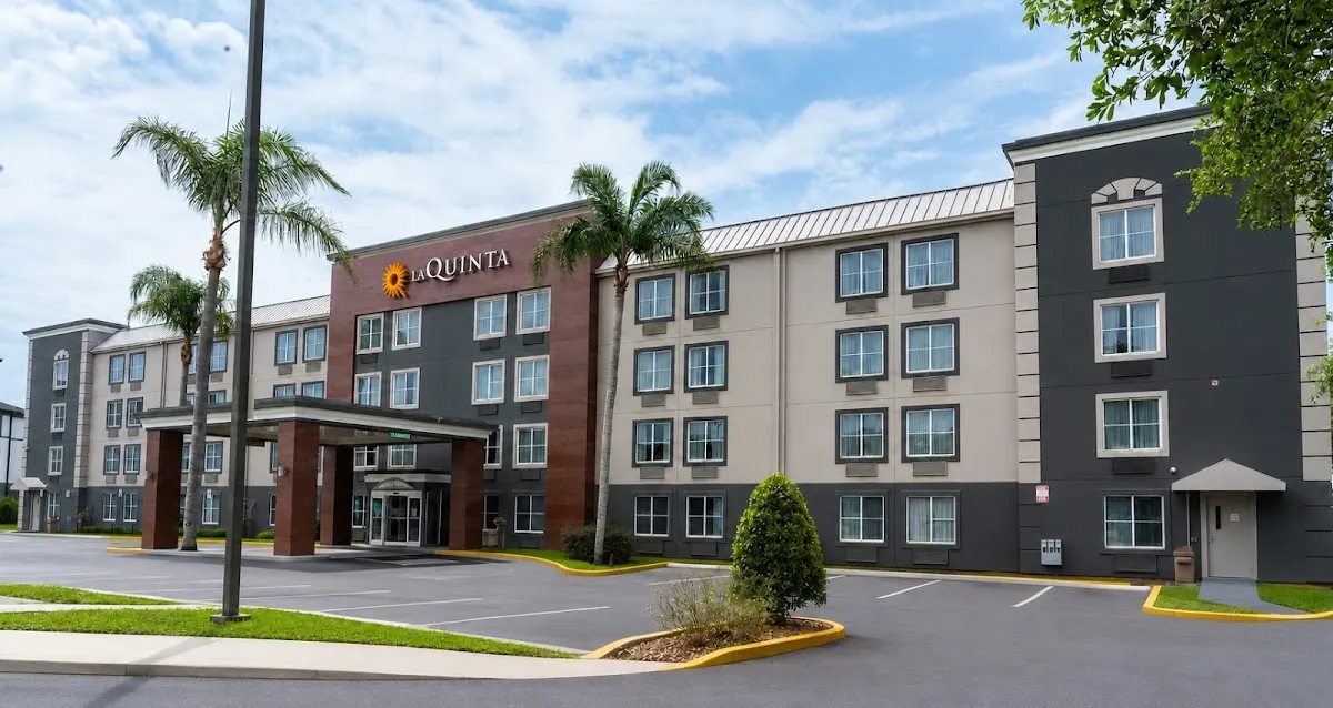 La Quinta Inn & Suites by Wyndham Lakeland East