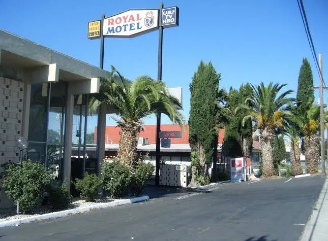 Royal Motel