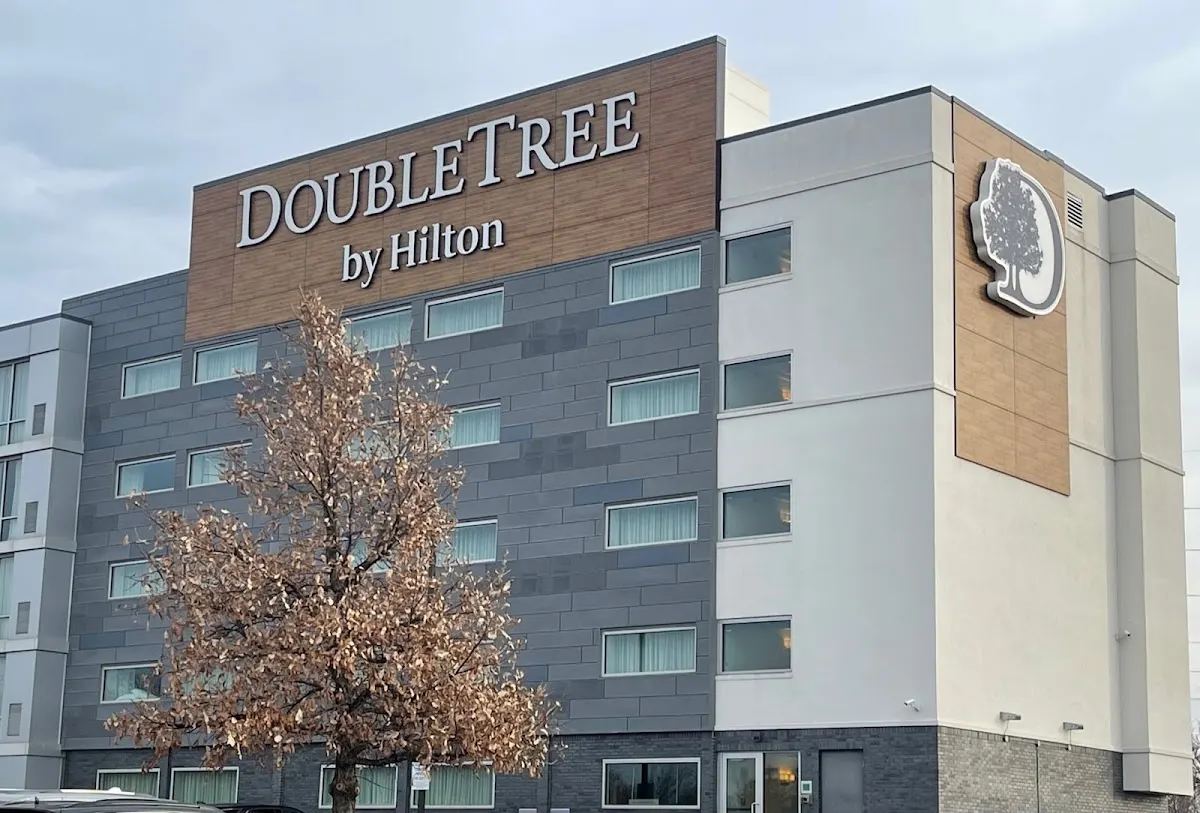 DoubleTree by Hilton Omaha Southwest