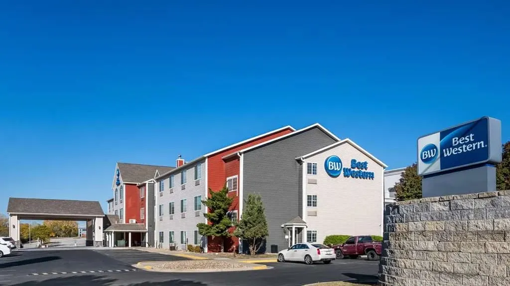 Best Western Worlds of Fun Inn & Suites