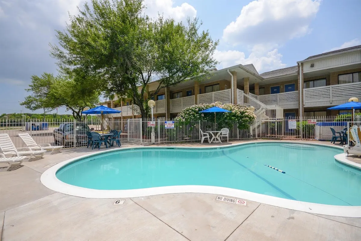Motel 6 Baytown, TX - Baytown East
