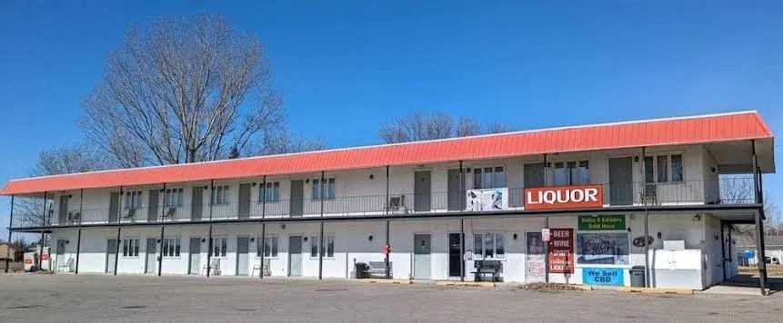 Paradise Falls Motel and Liquor
