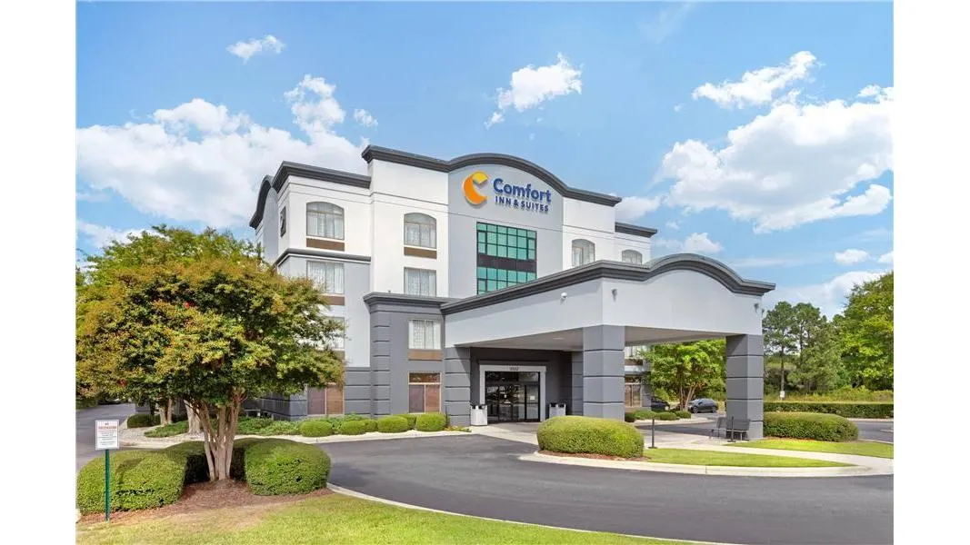 Comfort Inn & Suites Greenville Near East Carolina University
