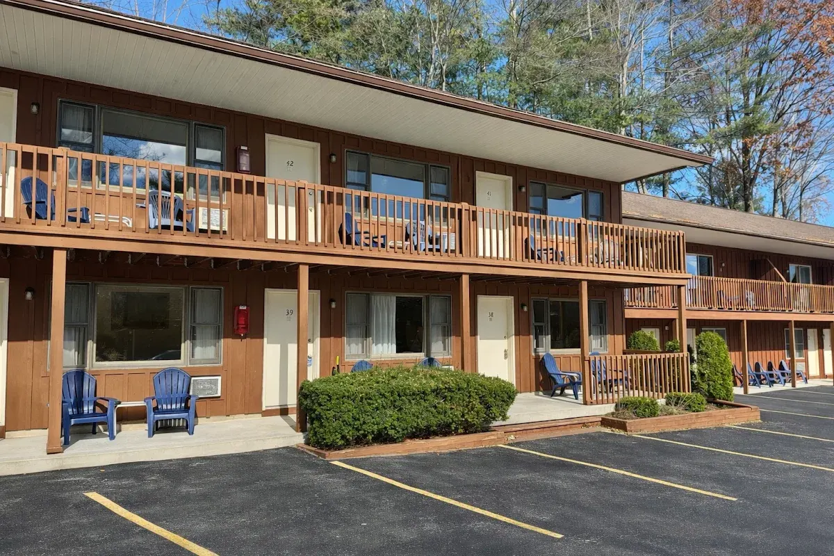 Motel 6 Lake George, NY – Adirondacks