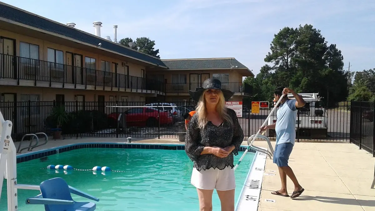 Country Host Inn