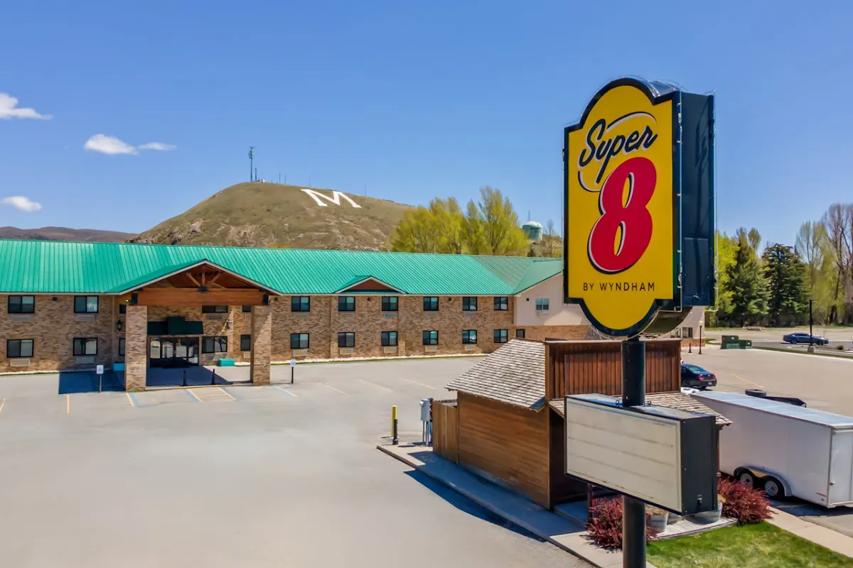 Super 8 by Wyndham Montpelier