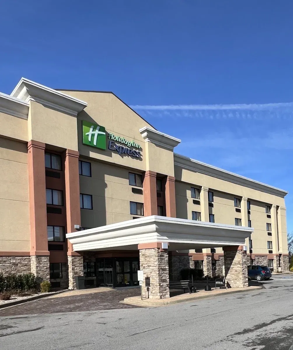 Holiday Inn Express Fort Campbell-Oak Grove