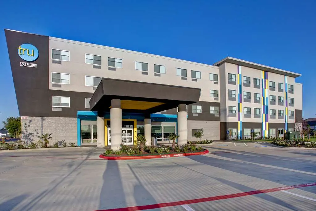 Tru by Hilton Grand Prairie