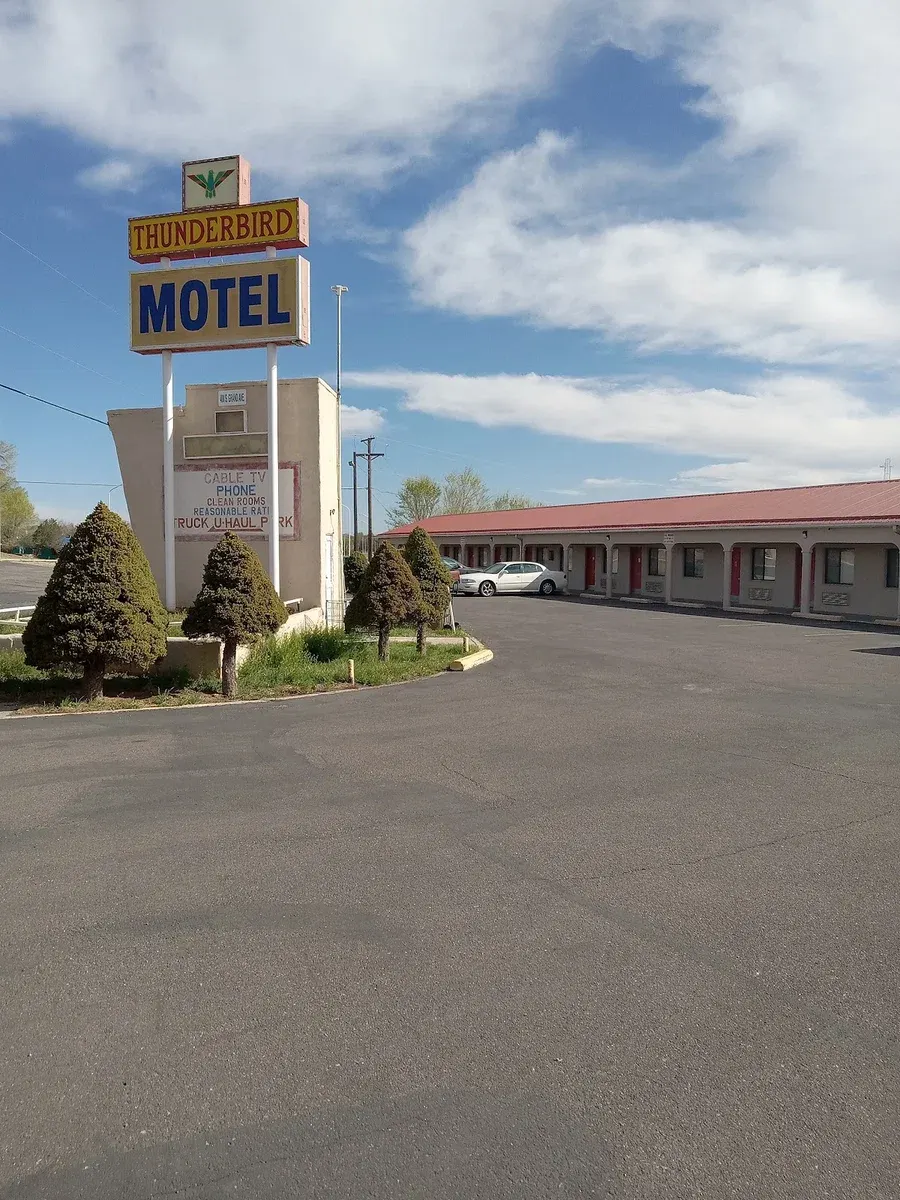 Thunderbird Motel