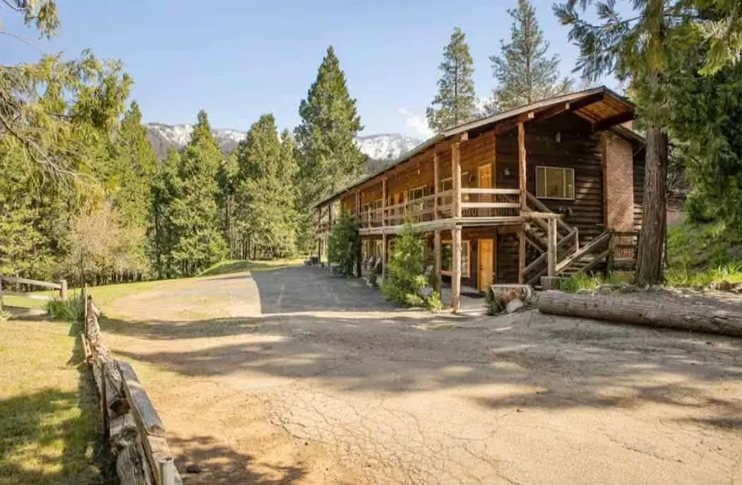 Camp Nelson Lodge