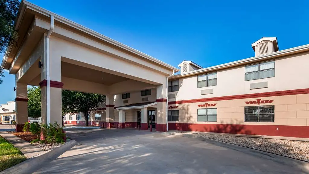 Best Western Inn & Suites
