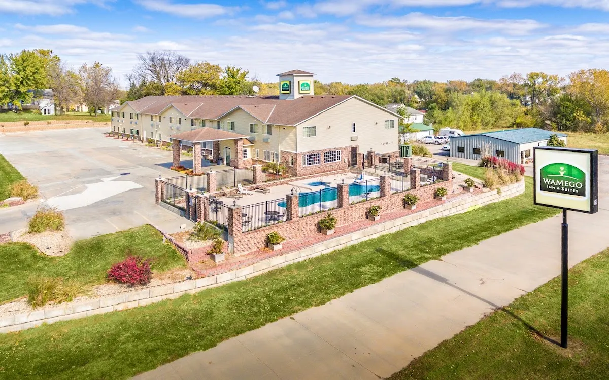 Wamego Inn & Suites