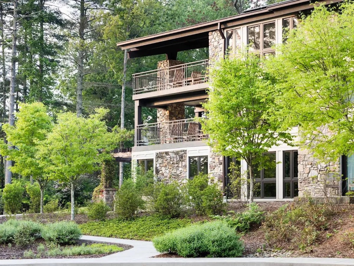 Kanuga Inn & Lodging