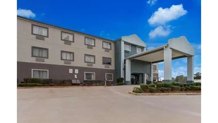 Quality Inn & Suites Pearl-Jackson