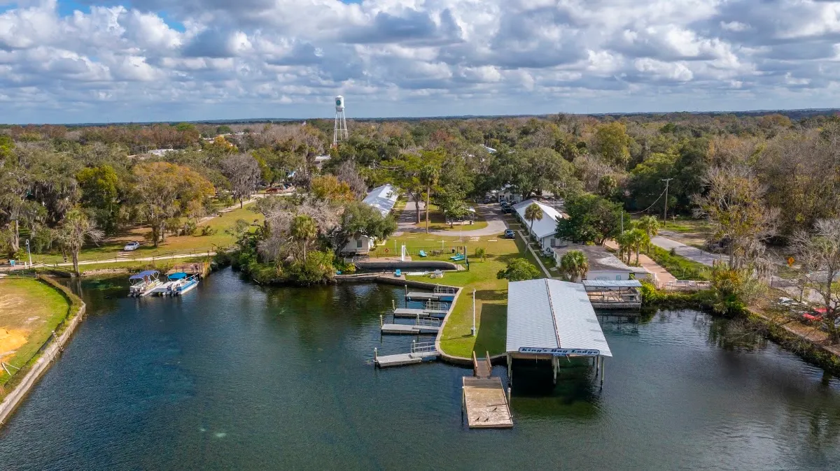 King’s Bay Lodge