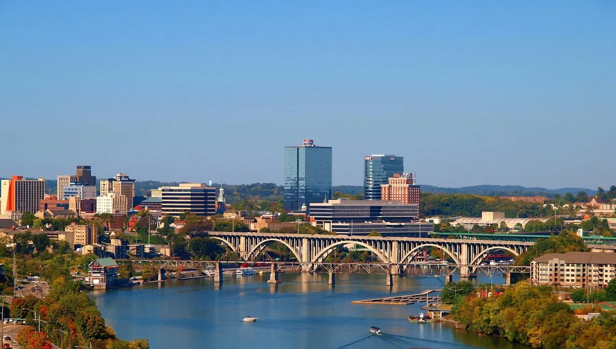 Holiday Inn Express & Suites Alcoa (Knoxville Airport)