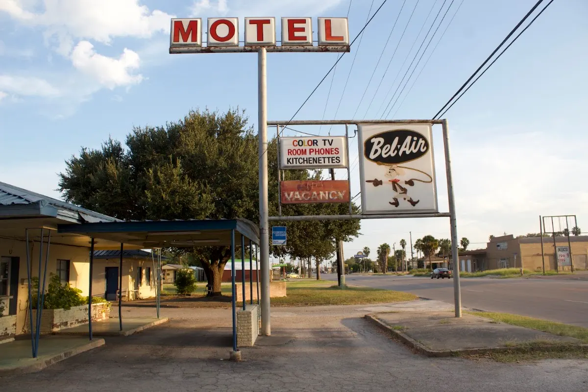 Bel Air Motel