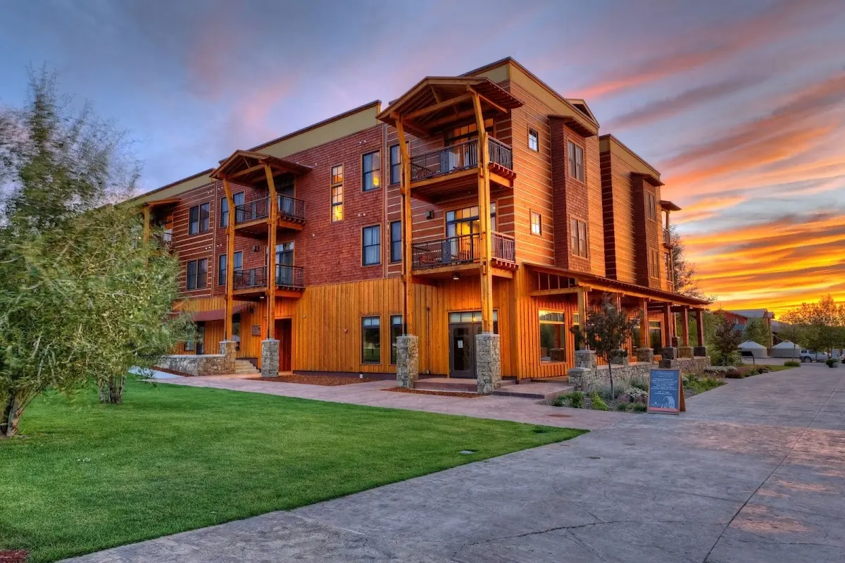 Bronze Buffalo Club & Resort