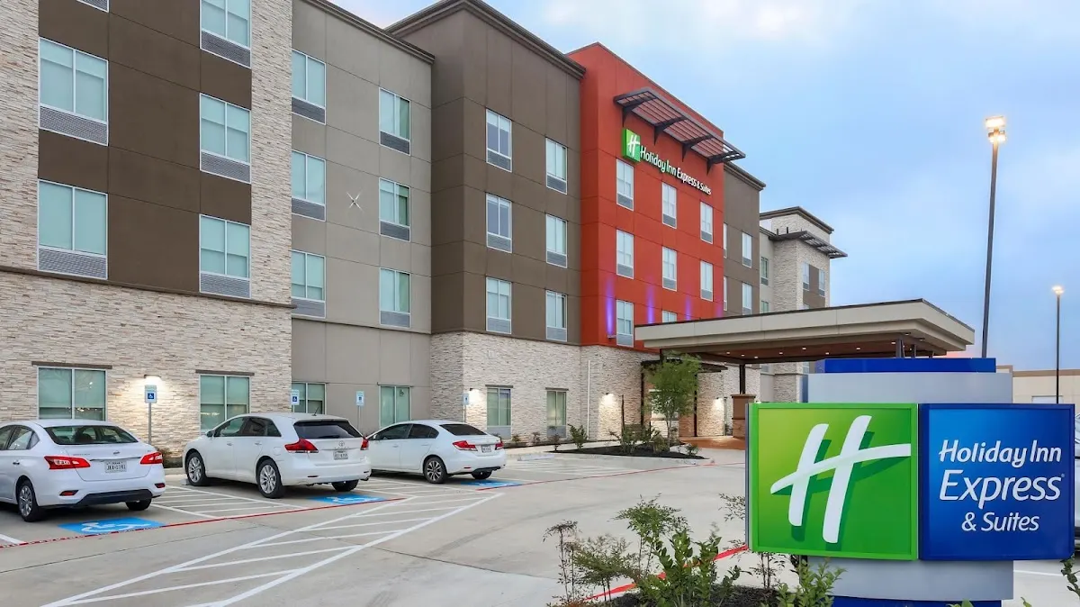 Holiday Inn Express & Suites Houston - Hobby Airport Area by IHG