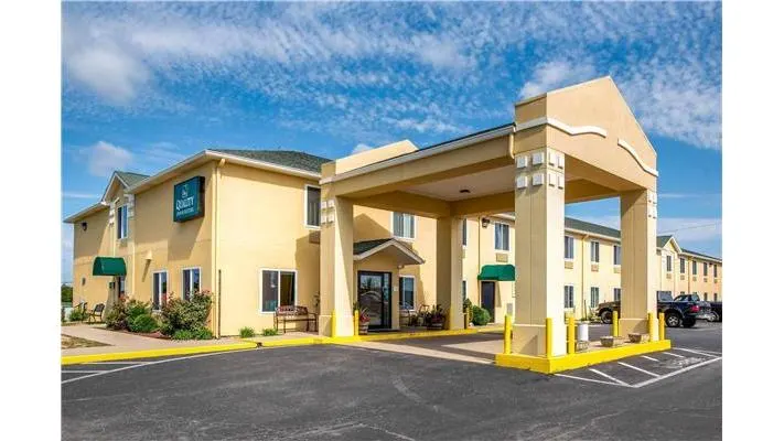 Quality Inn & Suites Brandenburg - Fort Knox