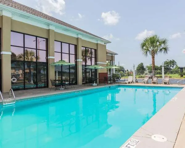 Quality Inn & Suites North Montgomery