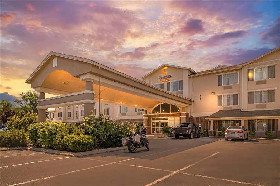 Comfort Suites Airport