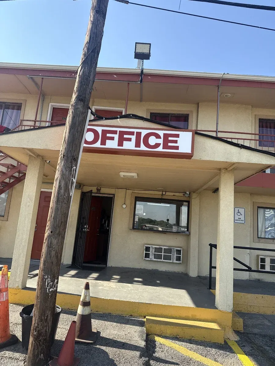 Relax Motel