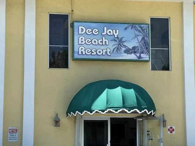 Dee Jay Beach Resort