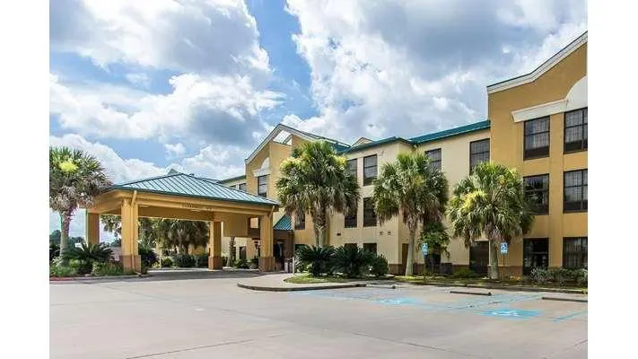 Quality Suites New Iberia