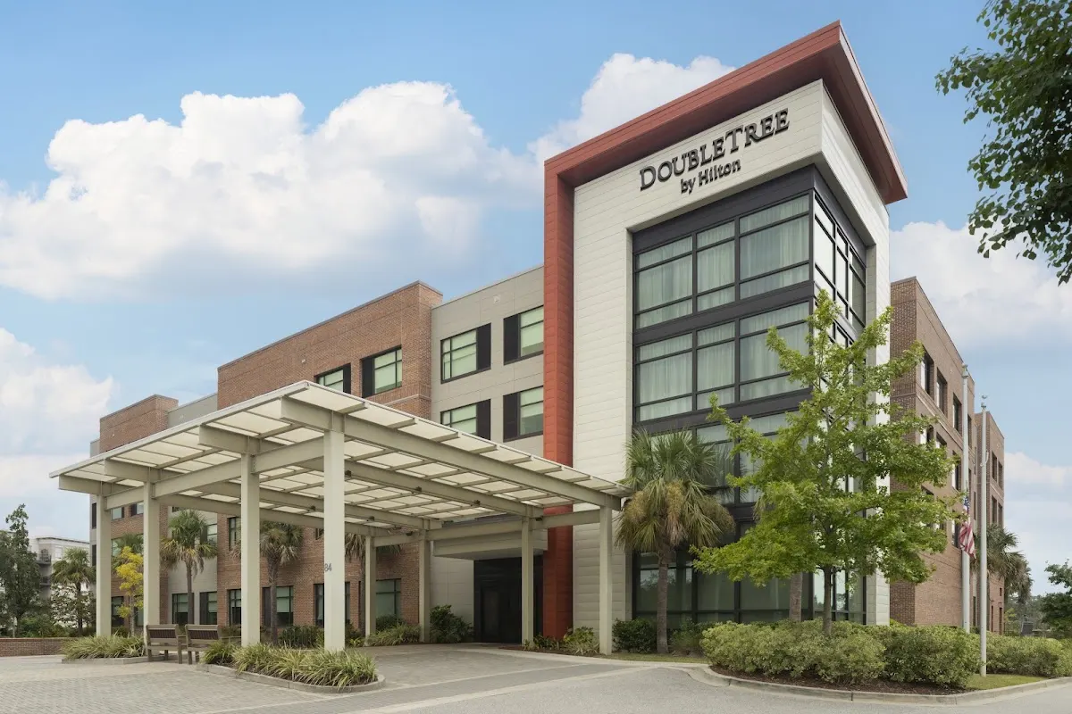 DoubleTree by Hilton Charleston Riverview