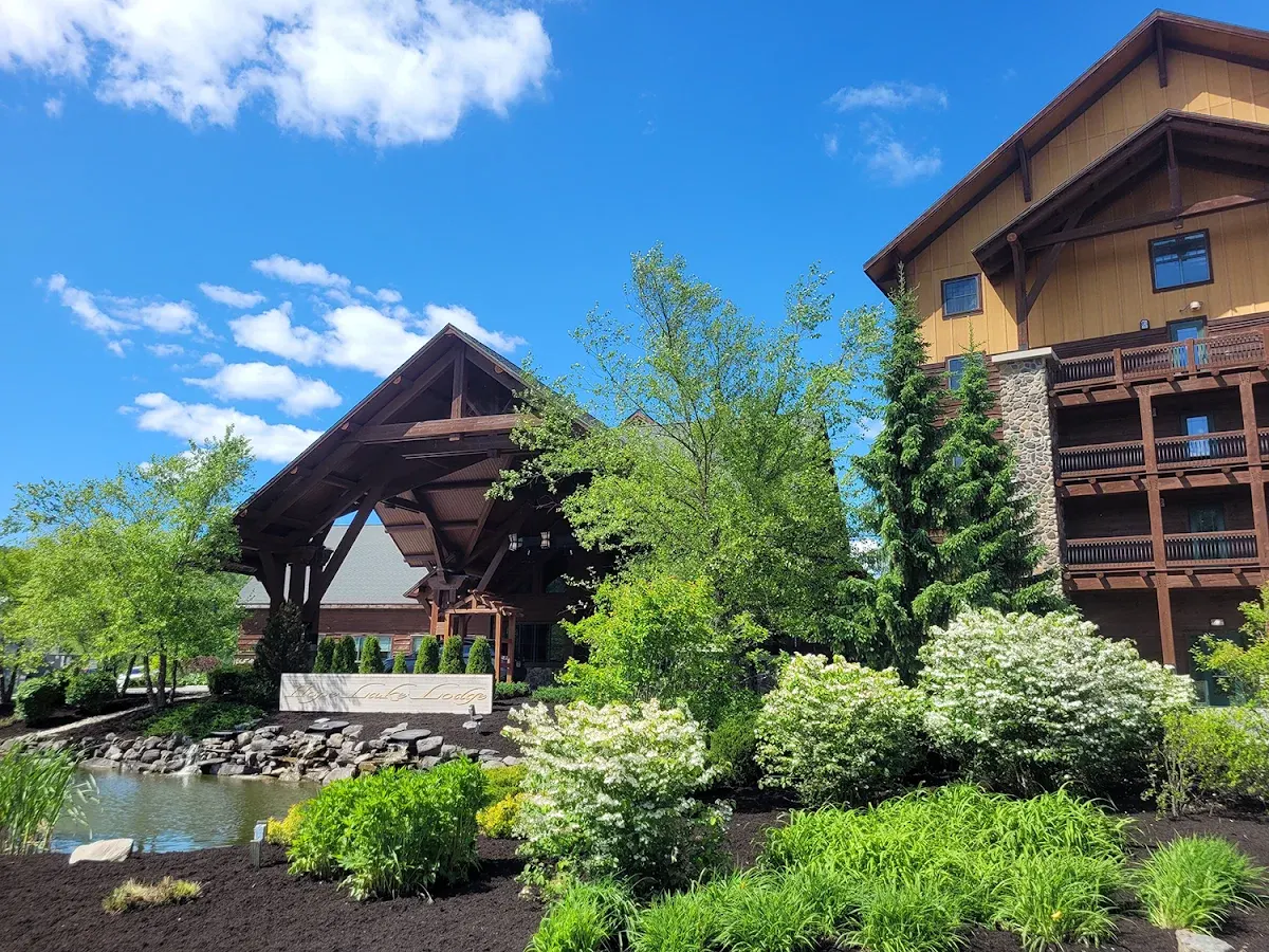 Hope Lake Lodge & Conference Center
