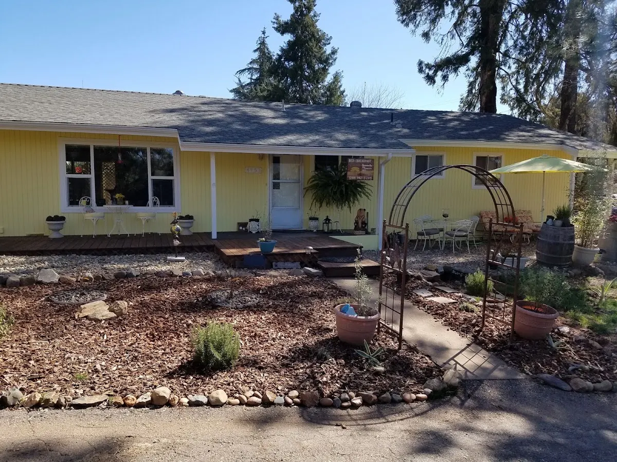 Yosemite Plaisance Bed & Breakfast