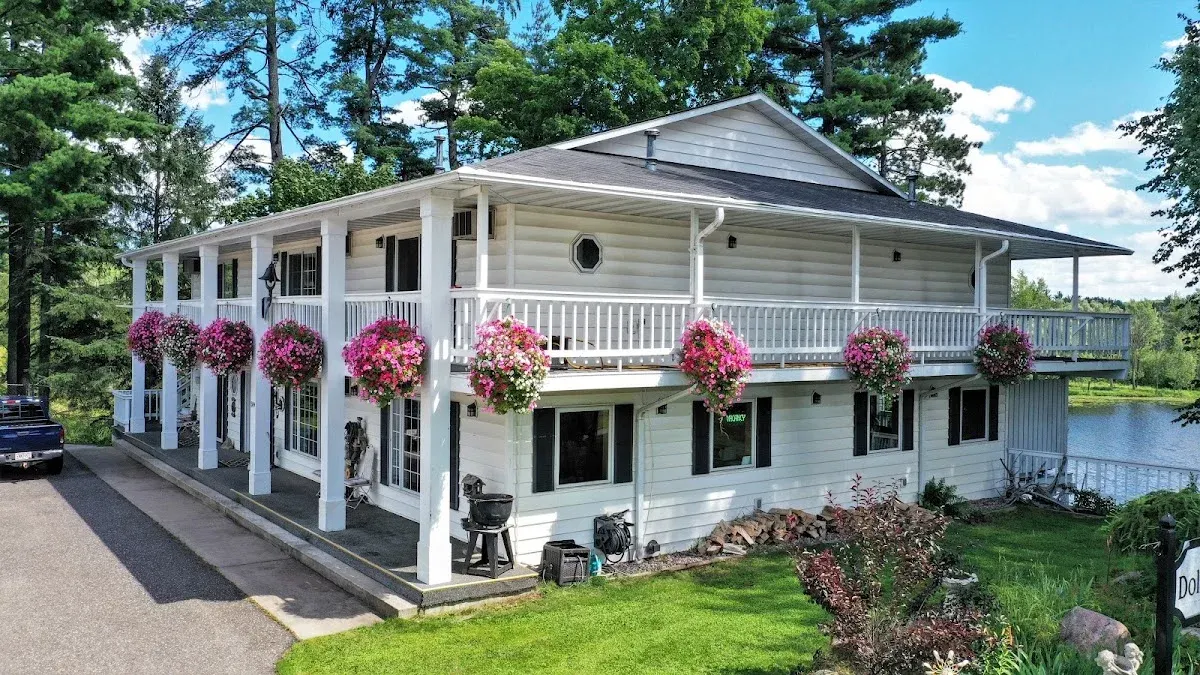 Lakeside Bed & Breakfast