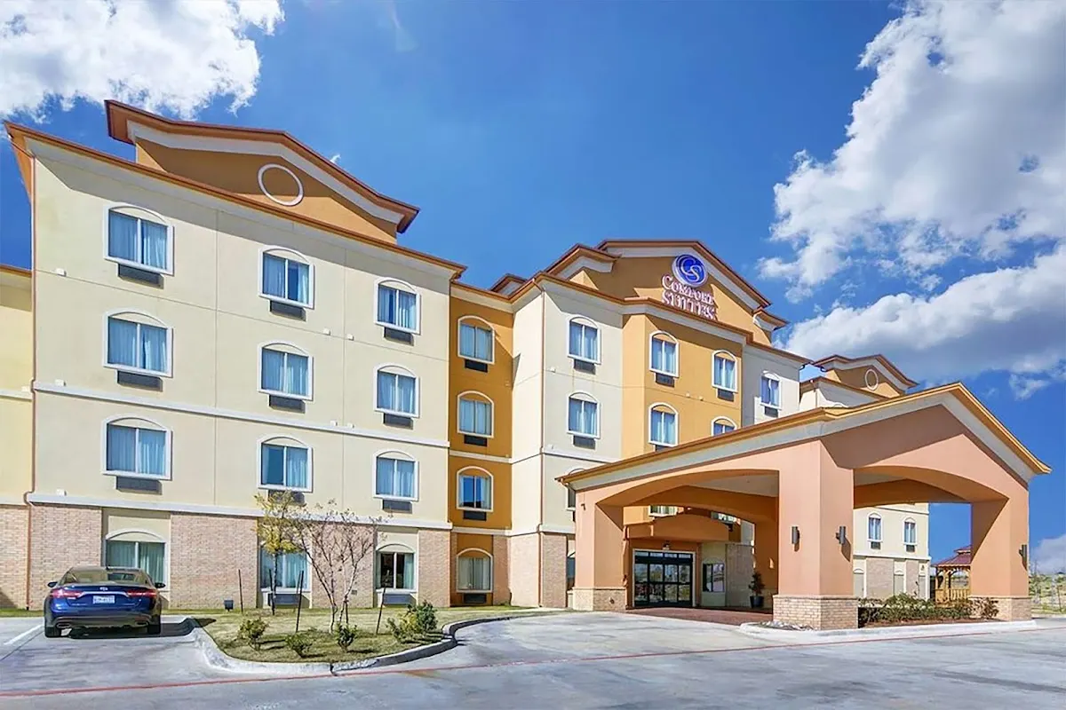 Comfort Suites at Lake Worth