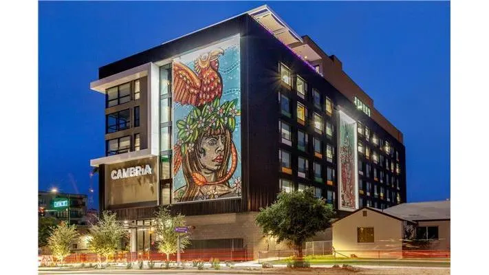 Cambria Hotel Downtown Phoenix Convention Center