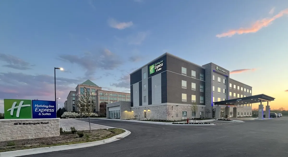 Holiday Inn Express & Suites Chicago Schaumburg by IHG
