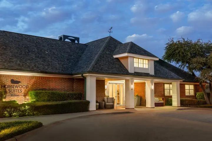 Staybridge Suites Addison - Dallas North