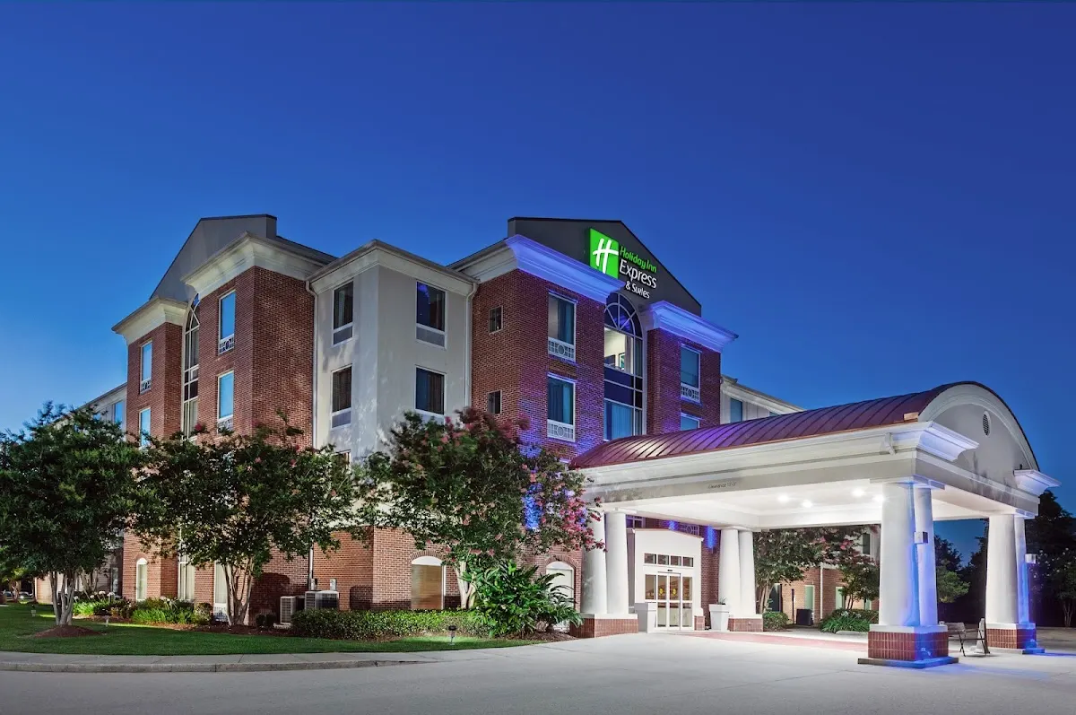 Holiday Inn Express & Suites Baton Rouge East by IHG