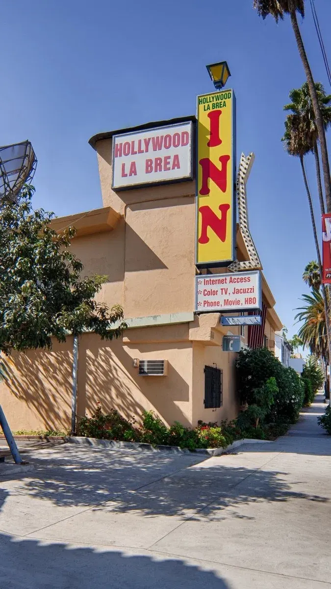 Hollywood La Brea Inn