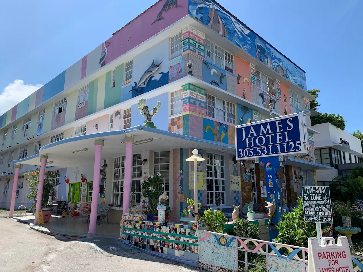 James Hotel