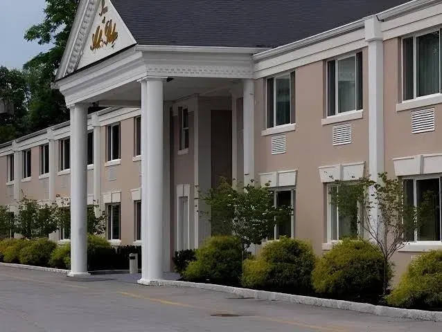 Inn at Arbor Ridge