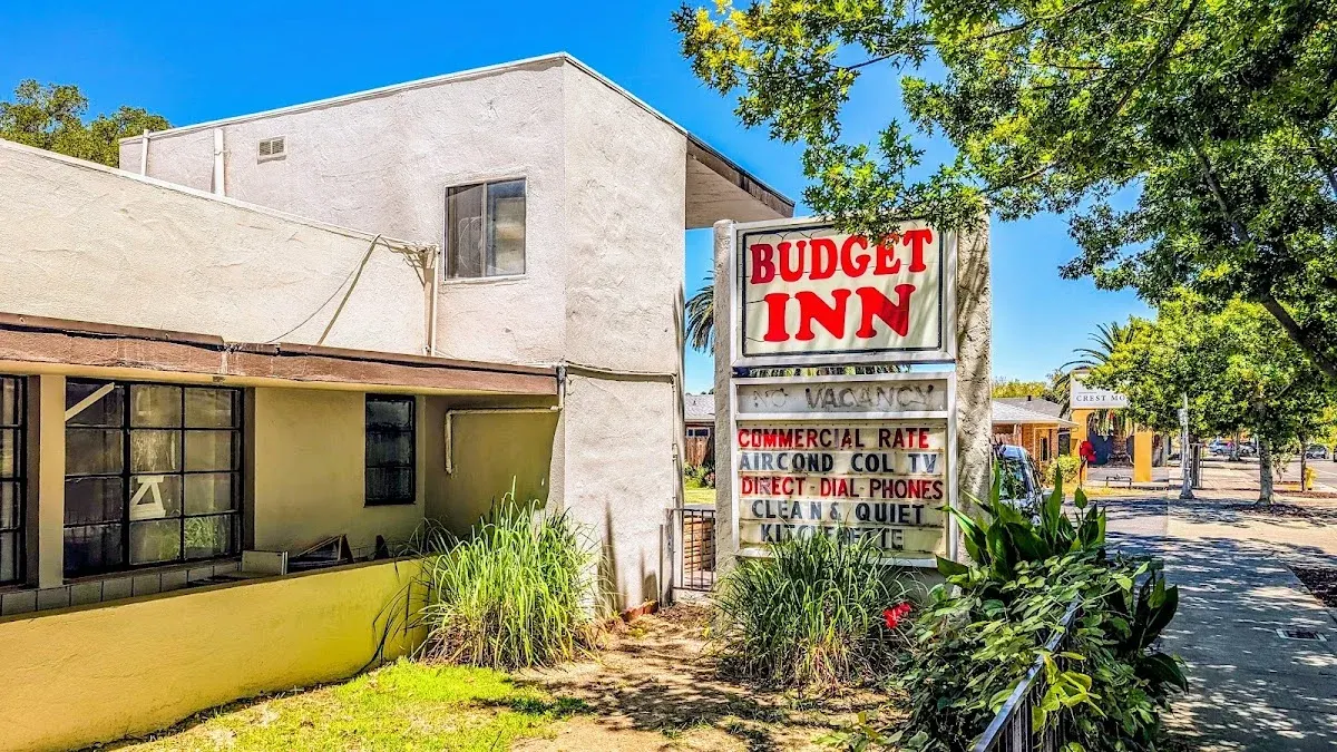 Budget Inn