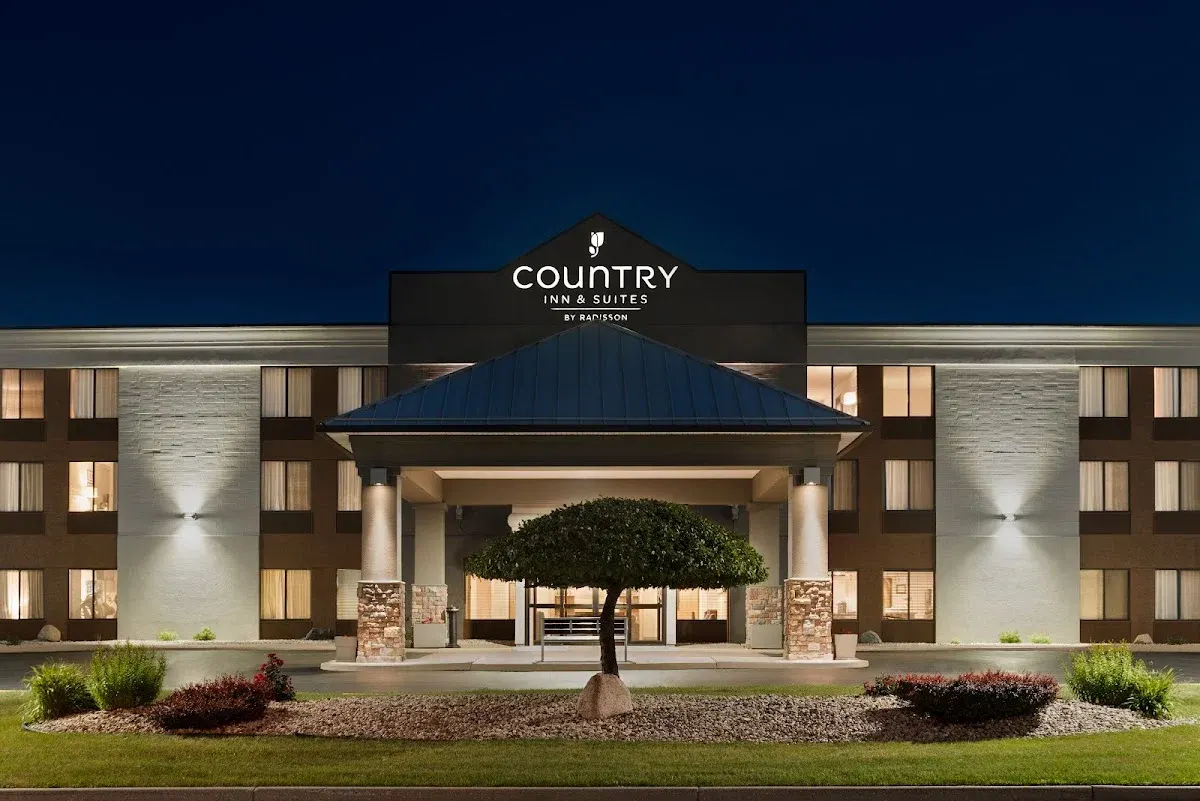 Country Inn & Suites by Radisson, Mt. Pleasant-Racine West, WI